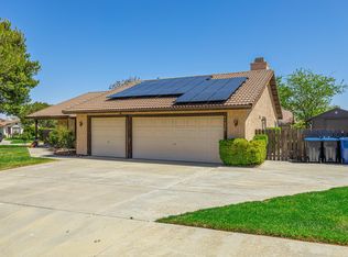 42370 Camellia Dr, Quartz Hill, CA 93536