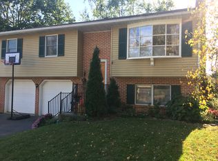 84 S Snyder St, Manheim, PA
