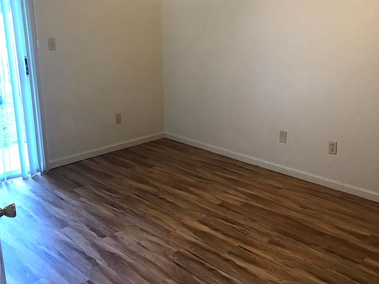 2505 Prest Ct — Photo 3