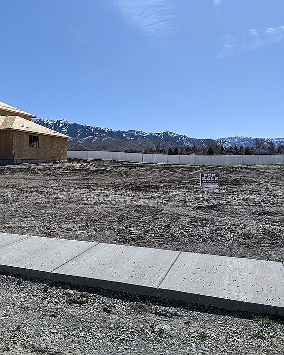 2nd image of 540 E Canyon Rim Rd