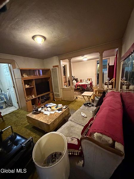 4th image of 279 Livingston Avenue