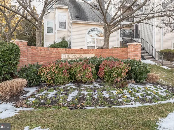 14122 Bowsprit Ln APT 812, Laurel, MD 20707