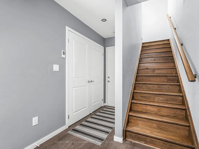 3910 Major Mackenzie Dr — Photo 5