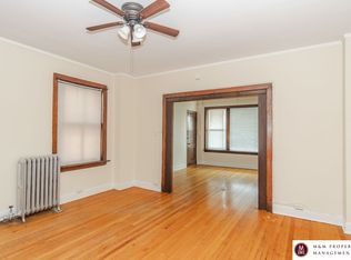 817 Oak Park, Oak Park, IL 60304