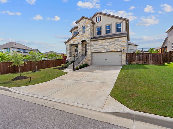 2nd image of 5504 La Canada Way