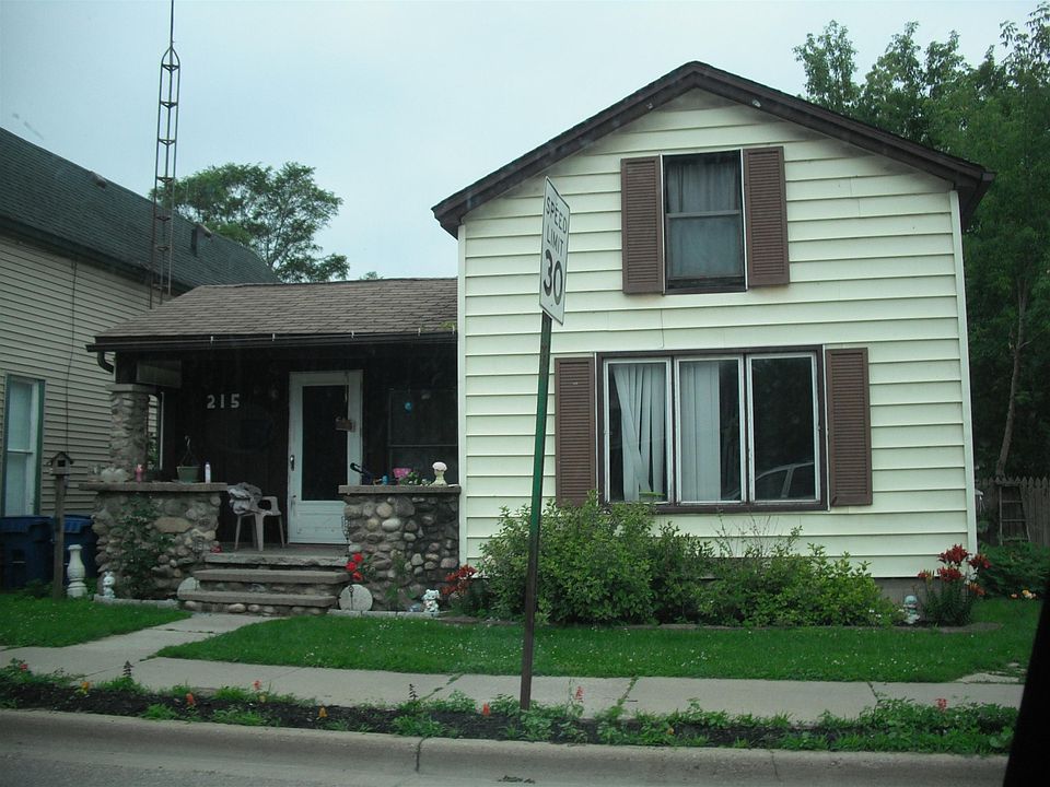 1st image of 215 N Saginaw St