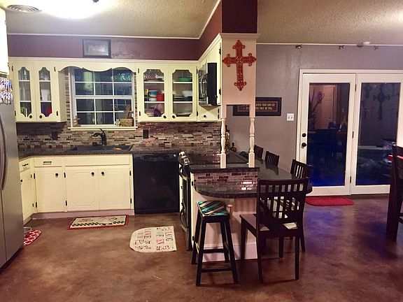 4th image of 1404 Bartley St