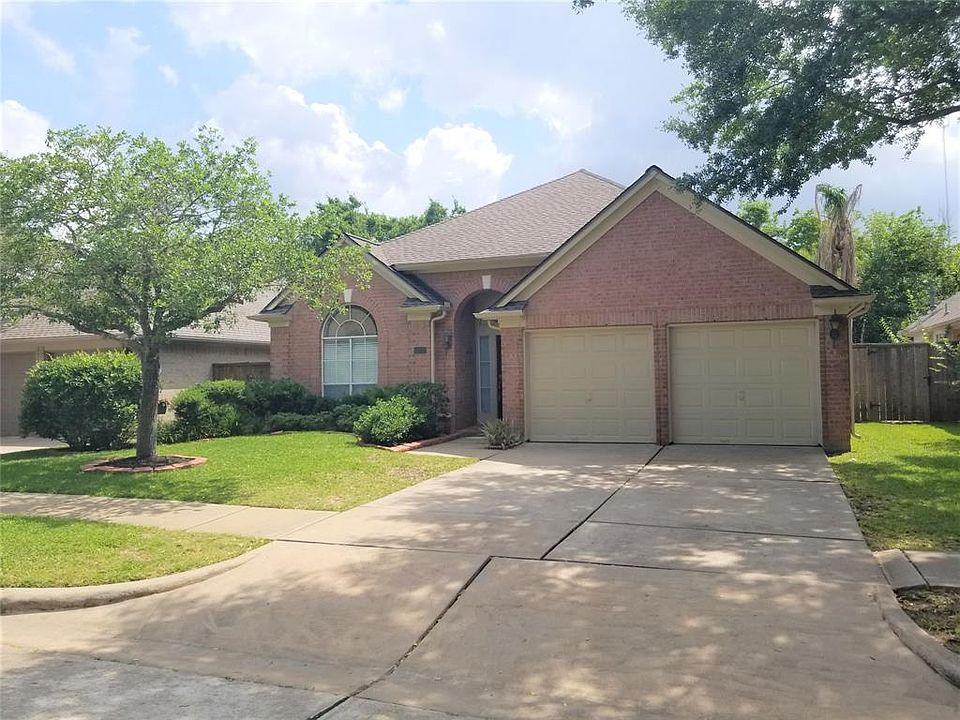 1st image of 4203 Lakeshore Forest Dr