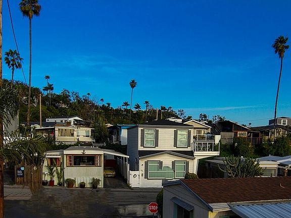 4th image of 16321 Pacific Coast Hwy #86