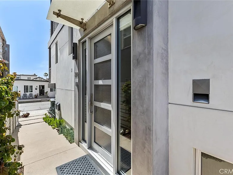 726 Loma Dr — Photo 41