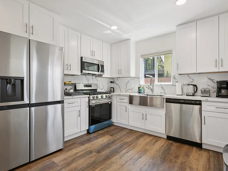 540 W Avenue 28 — Photo 4