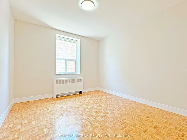 1291 Bayview Ave #603 — Photo 10