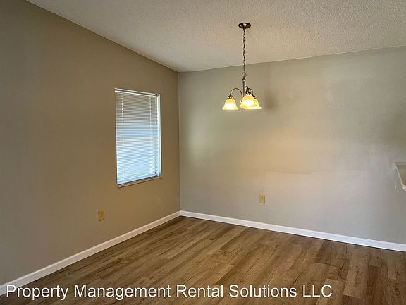 4th image of 37 Deena Way #11098603
