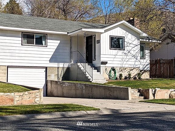 4th image of 611 Aspen St