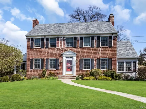 7 River Road, Oceanside, NY 11572