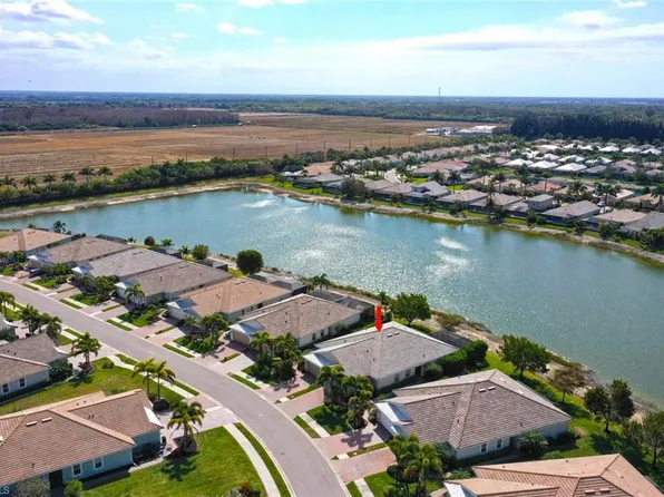 14827 Edgewater Cir, Naples, FL 34114