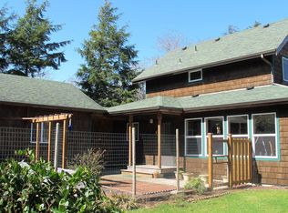 703 Wakina Loop SE, Ocean Shores, WA 98569