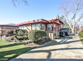 725 Lavergne Ave, Wilmette, IL