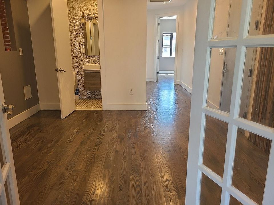 1st image of 2423 Dean St APT 3A