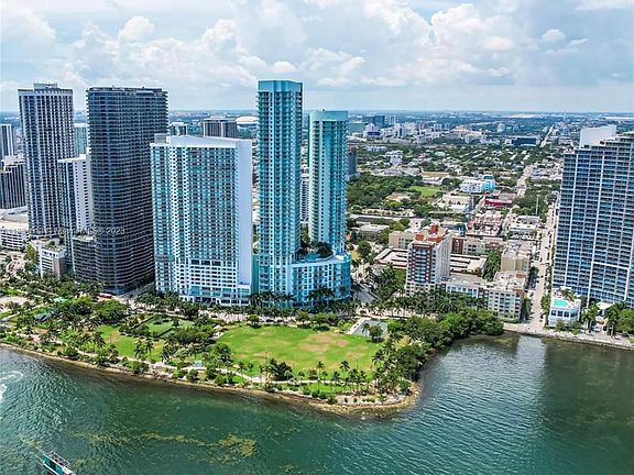 2nd image of 1900 N Bayshore Dr APT 3502