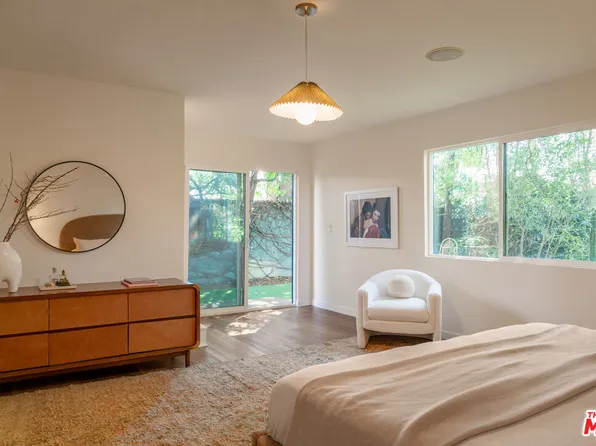 3917 Beethoven St, Los Angeles, CA 90066