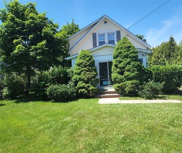 413 Kratoville Avenue, Riverhead, NY, 11901
