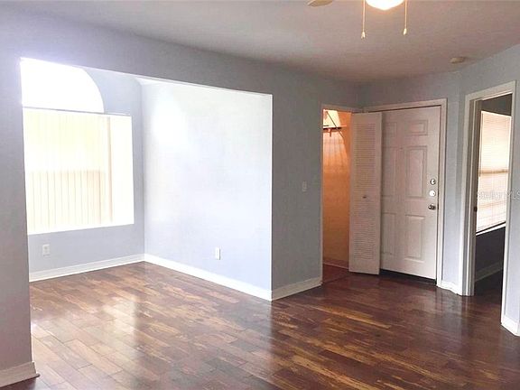 3rd image of 4708 Walden Cir #36