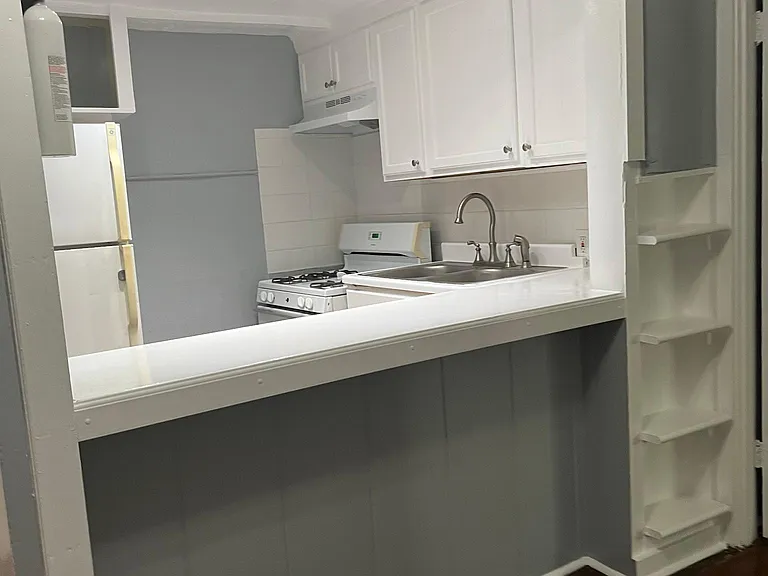 3810 Driscoll St #6 — Photo 4
