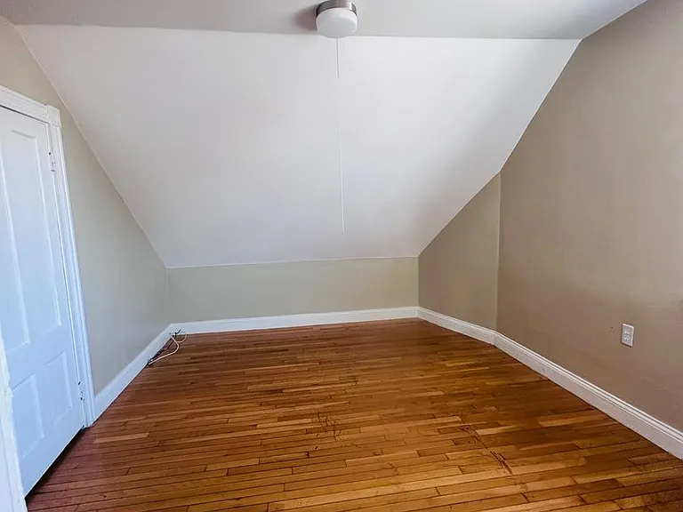 343 Broadway — Photo 8