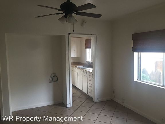 3rd image of 306 E Elm St