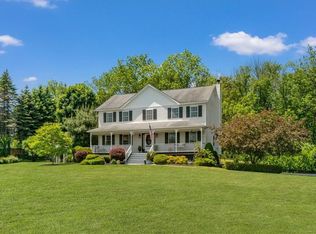 24 Pennings Ln, Warwick, NY 10990