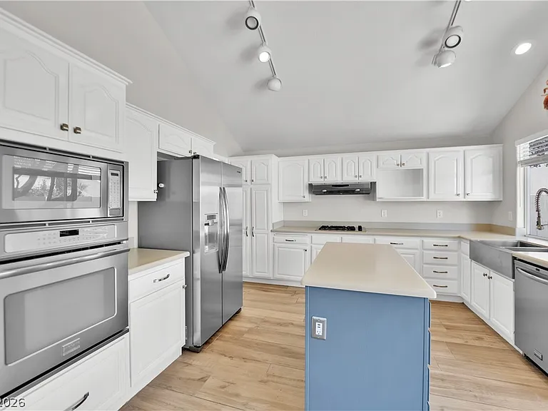 8112 Tropic Isle Cir — Photo 15