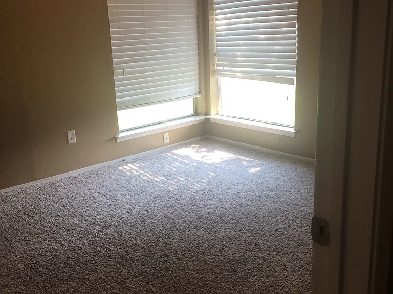 13318 Daystrom Ct — Photo 11