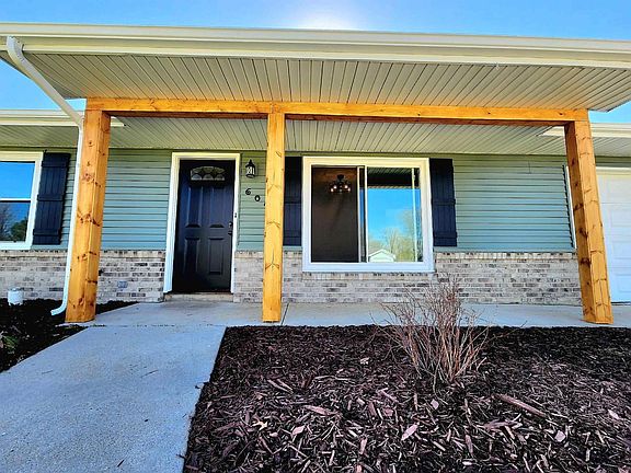 2nd image of 604 Willowood Dr
