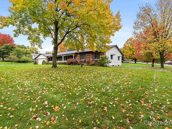 2nd image of 3278 Wildridge Dr NE