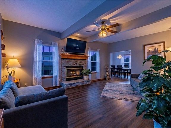 5th image of 66 Lakeside Dr