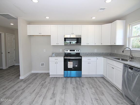 3rd image of 63 Cole Dr