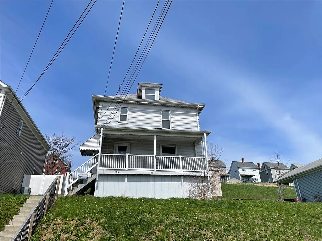 129 Vine St photo 1