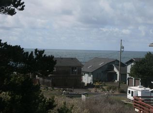 415 SW Edgewater, Depoe Bay, OR 97341