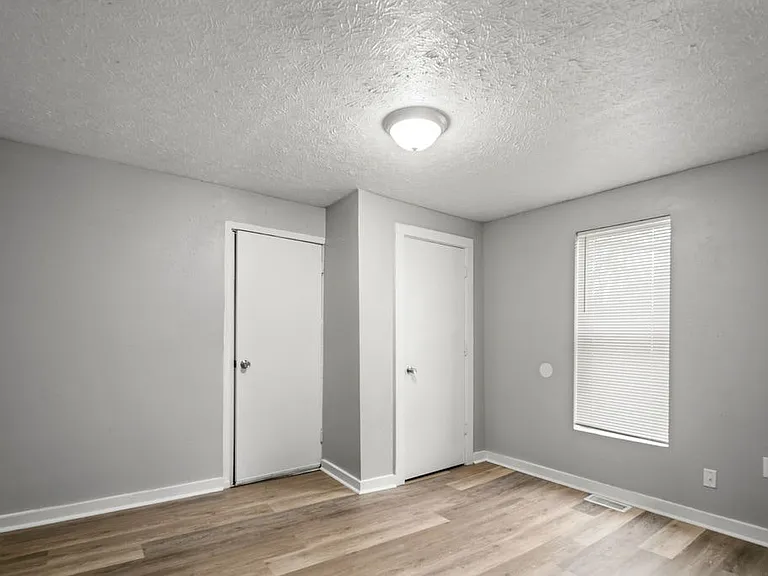 3024 E 7th Ave — Photo 3