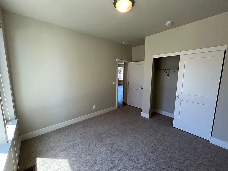 63136 NW Via Cambria — Photo 18
