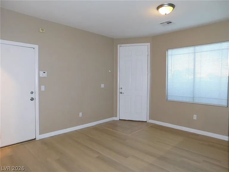 5275 Railroad River Ave — Photo 2