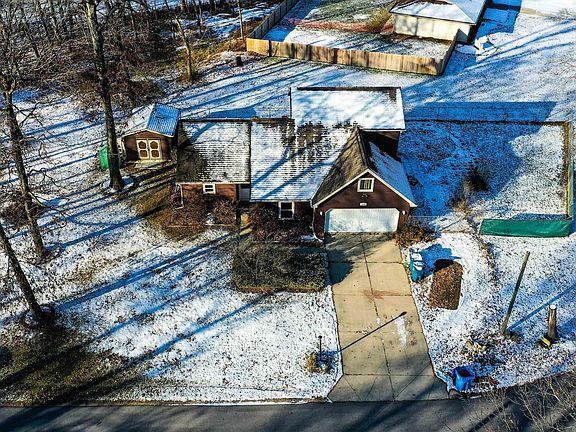 3rd image of 5255 N Carylwood Dr