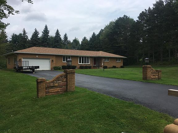 2nd image of 7 Bruce Dr