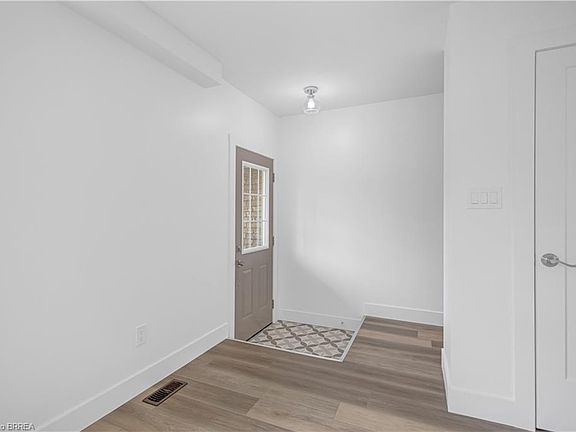 3rd image of 34 Oakhill Dr #20B