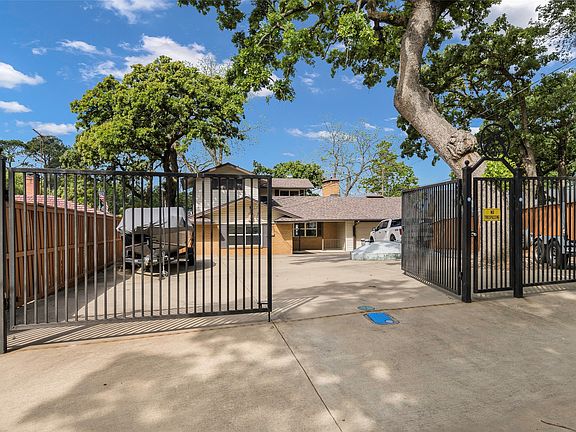 5th image of 256 Whispering Oaks Trl