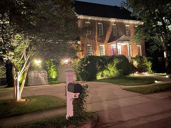 3rd image of 3249 Anderson Dr