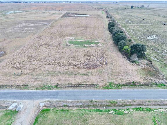 2nd image of 11453 Blanchard Rd