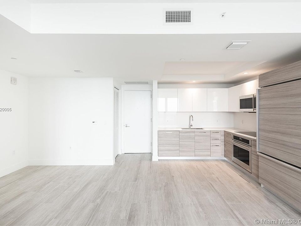 1st image of 3401 NE 1st Ave #2712