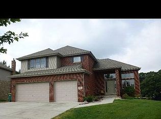 1065 Berkley Ln, Lemont, IL 60439